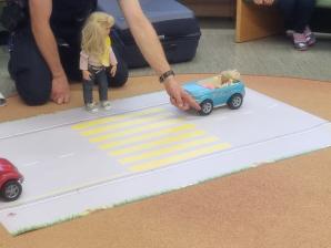 Polizeibesuch im Kindergarten 